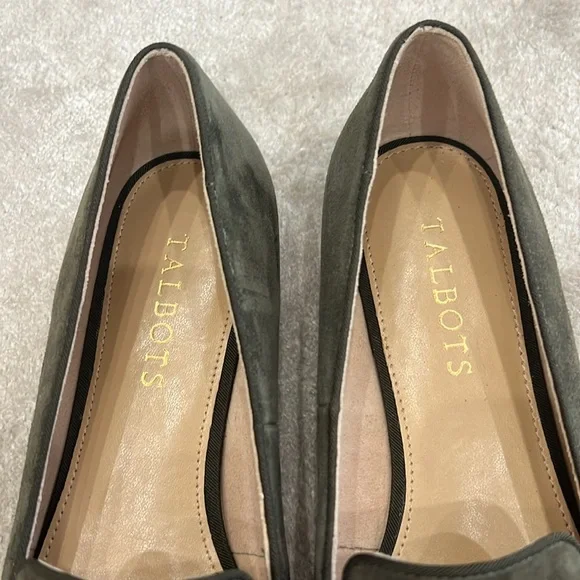 NWOT Talbots RYAN EMBROIDERED SUEDE LOAFERS/FLATS in olive size 7.5 - Picture 4 of 9